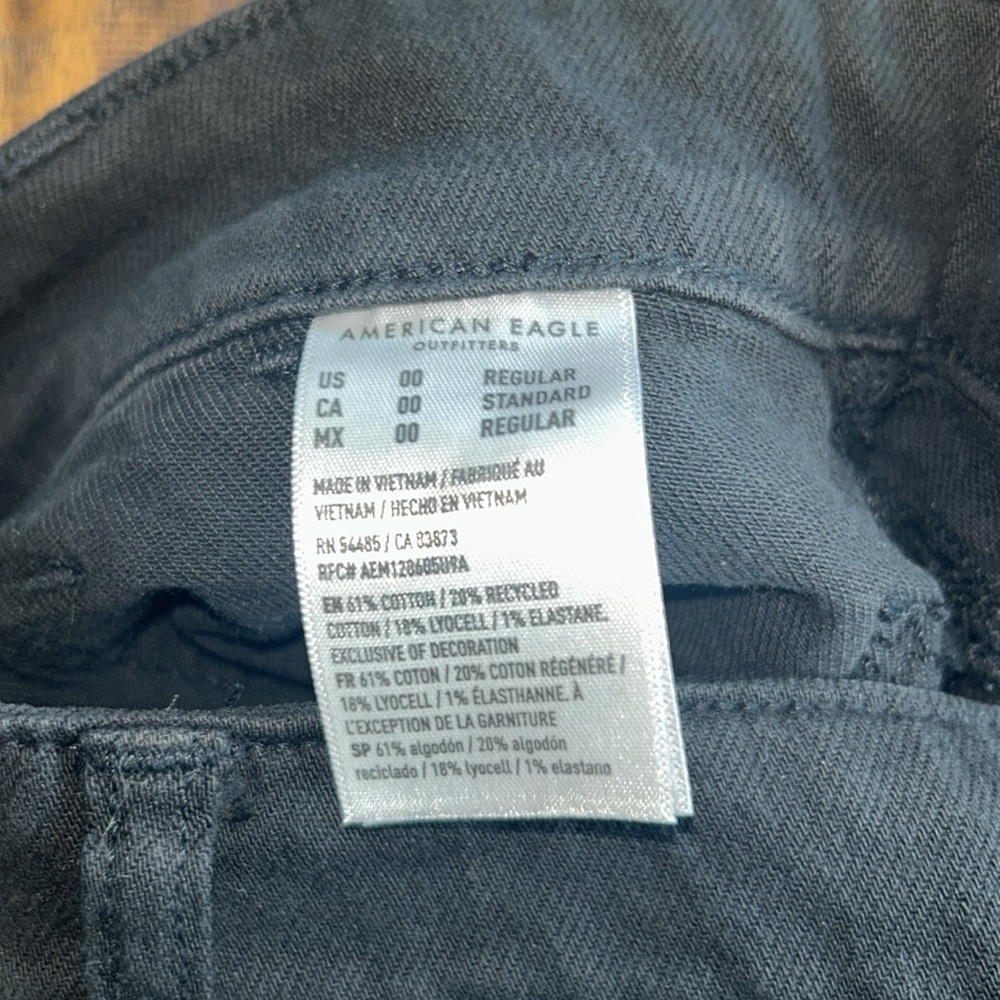 American Eagle Outfitters: Black Flare/Wide Leg Jeans: Size 00 - Picture 5 of 10